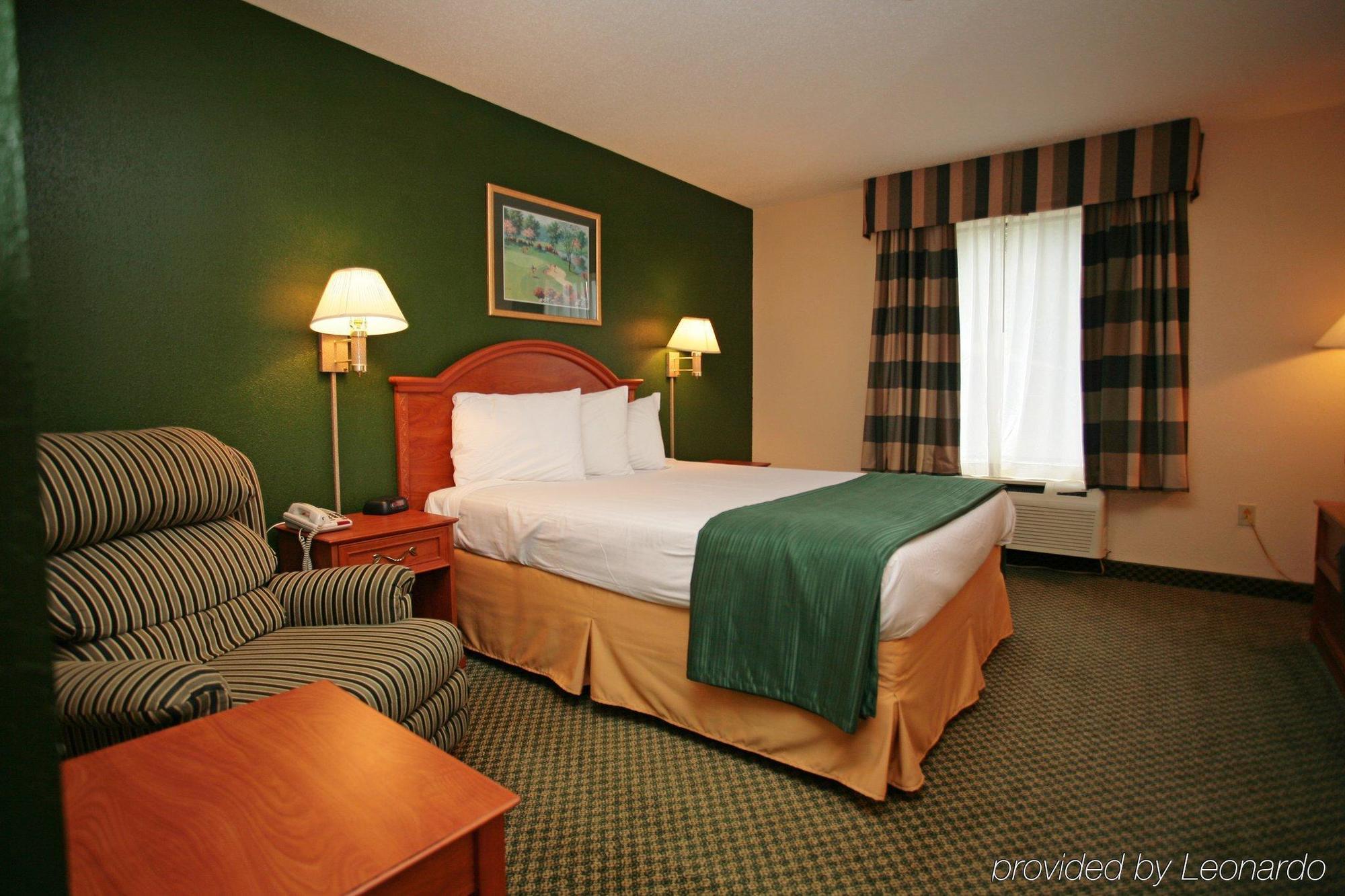 Americas Value Hotel 2*