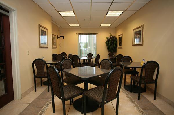 Americas Value Hotel