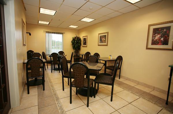 Americas Value Hotel 2*